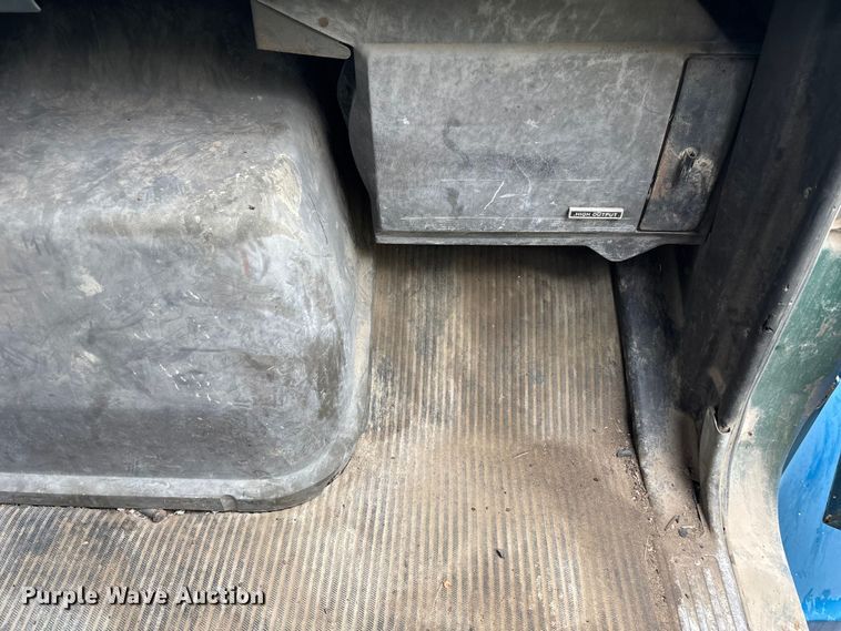 image for item NM9945 1987 Ford LN8000 flatbed truck