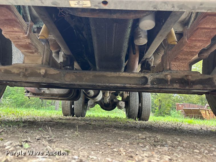 image for item NM9945 1987 Ford LN8000 flatbed truck