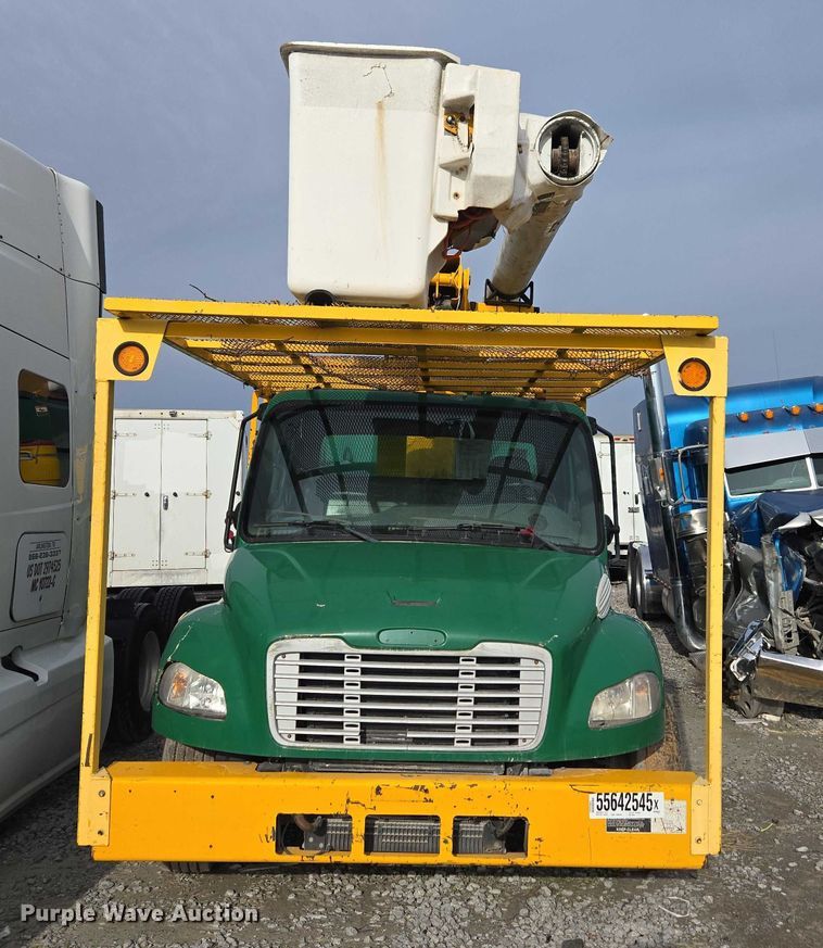 image for item YA1732 2012 Freightliner Business Class M2 forestry bucket truck