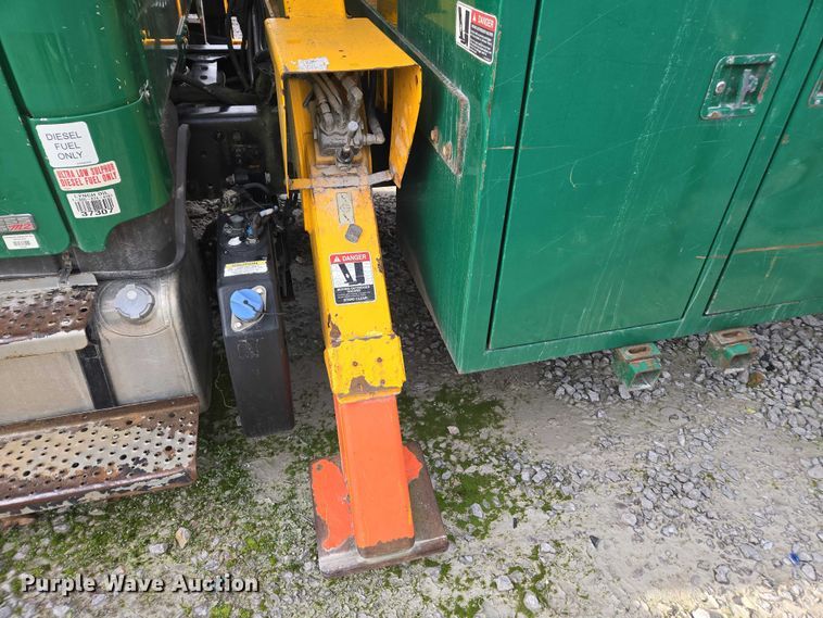 image for item YA1732 2012 Freightliner Business Class M2 forestry bucket truck