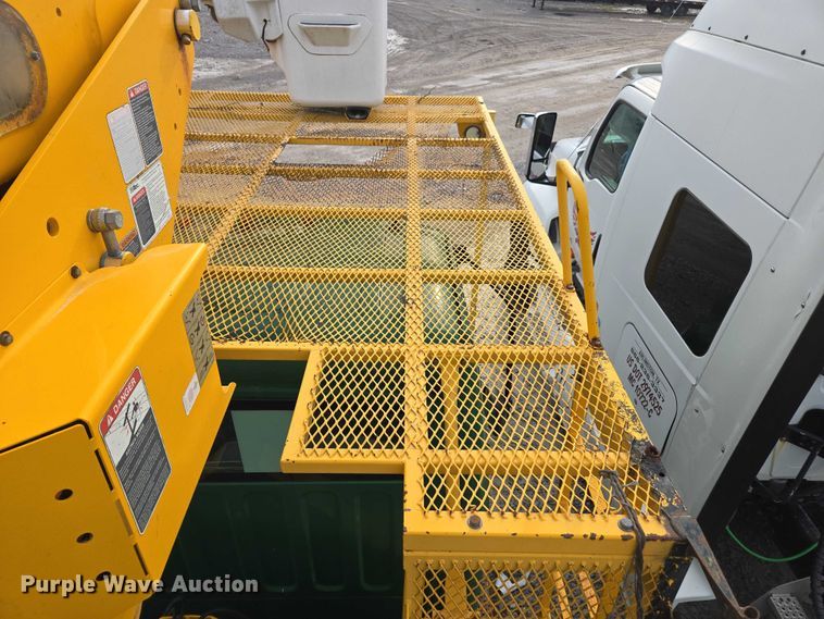 image for item YA1732 2012 Freightliner Business Class M2 forestry bucket truck