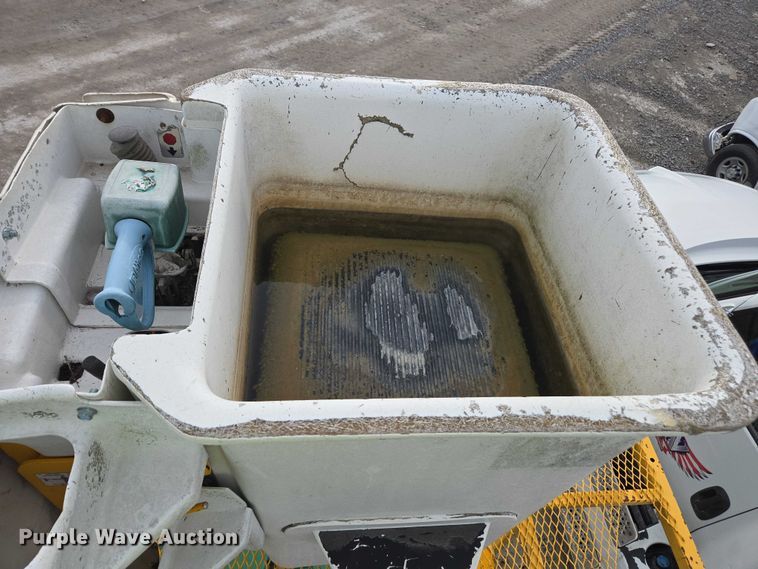 image for item YA1732 2012 Freightliner Business Class M2 forestry bucket truck