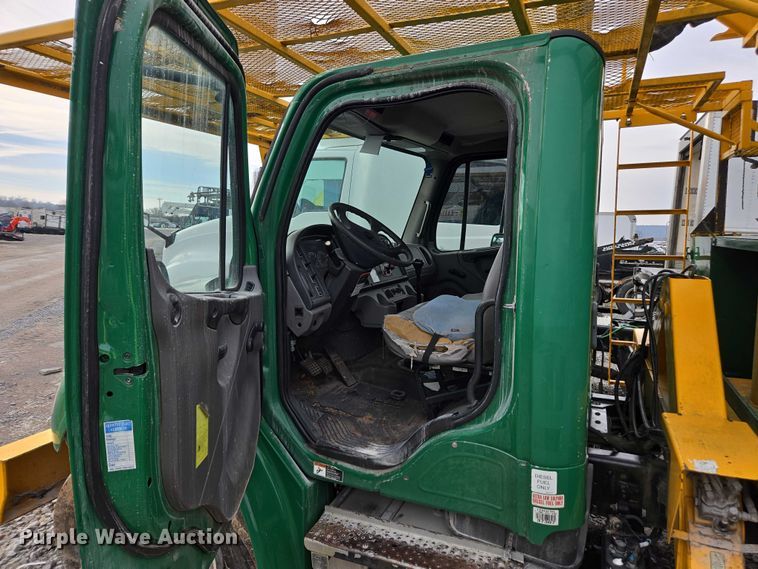 image for item YA1732 2012 Freightliner Business Class M2 forestry bucket truck