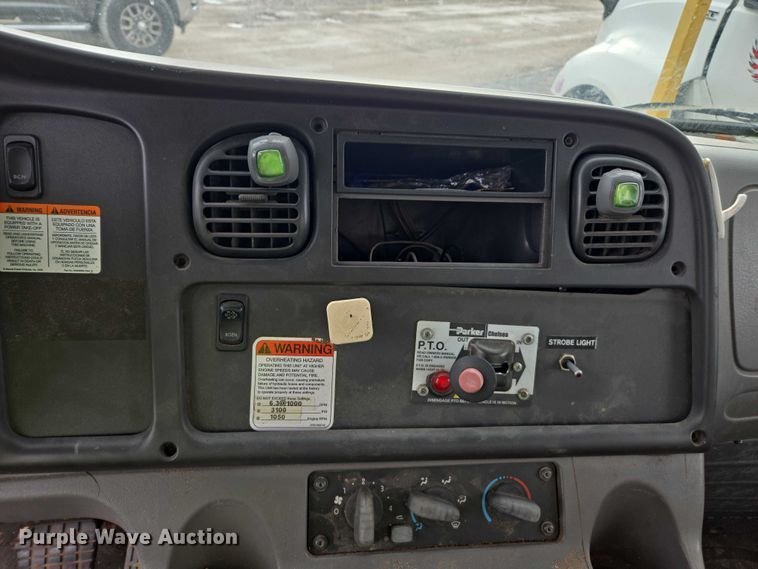 image for item YA1732 2012 Freightliner Business Class M2 forestry bucket truck