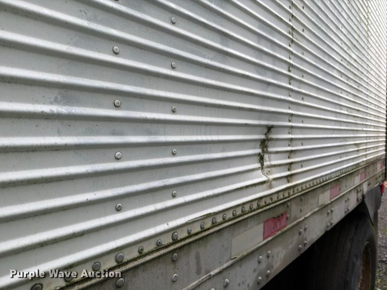image for item YA1828 Fruehauf dry van trailer