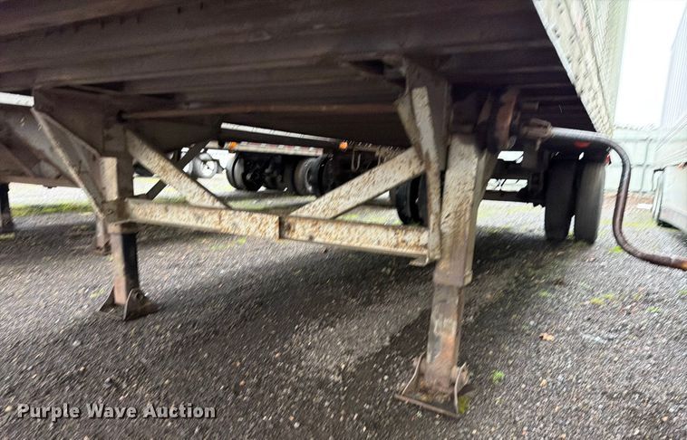 image for item YA1828 Fruehauf dry van trailer