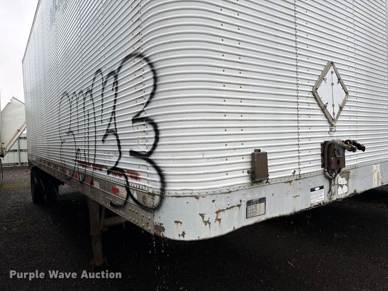 image for item YA1828 Fruehauf dry van trailer