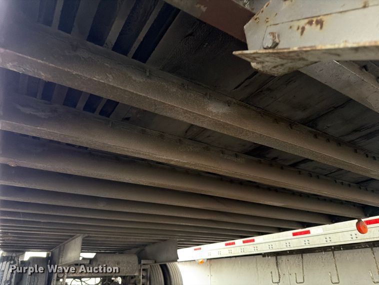 image for item YA1828 Fruehauf dry van trailer