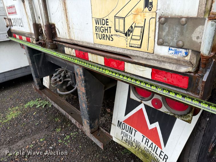 image for item YA1828 Fruehauf dry van trailer