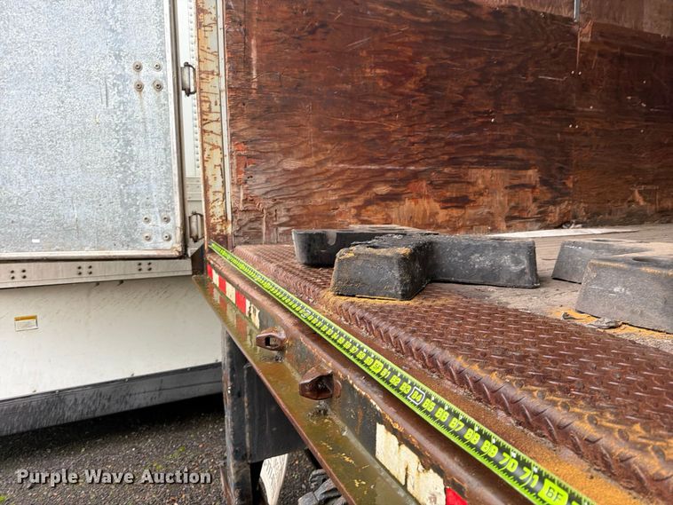 image for item YA1828 Fruehauf dry van trailer