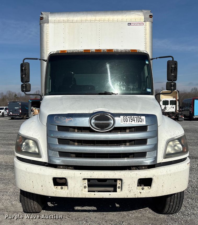 image for item YA1935 2016 Hino 268 box truck