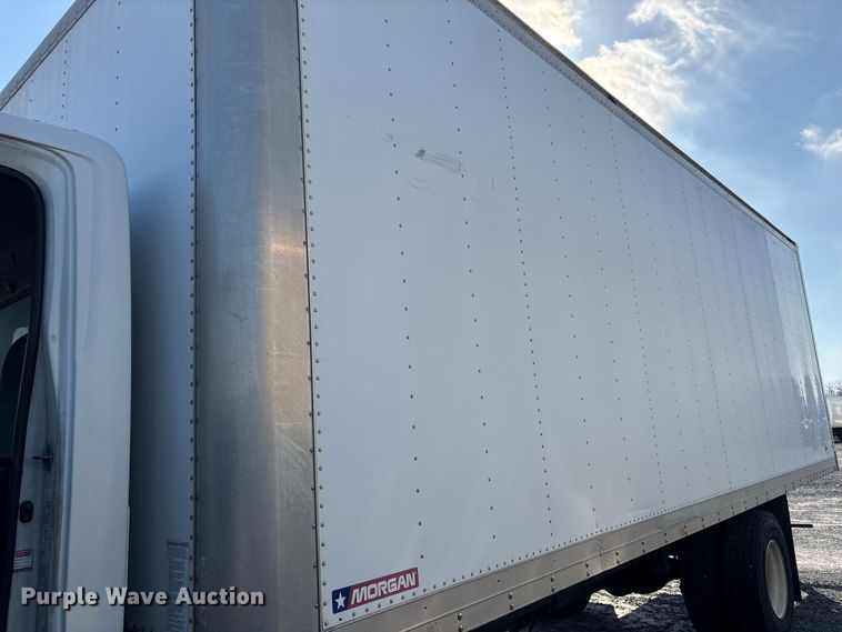 image for item YA1935 2016 Hino 268 box truck