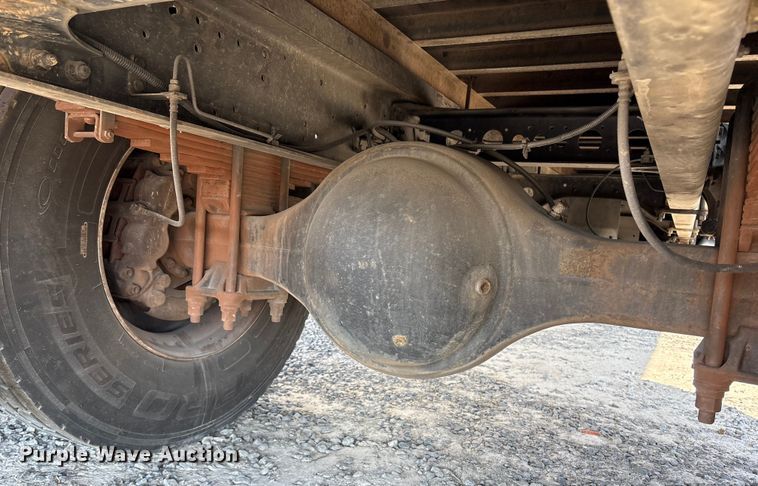 image for item YA1935 2016 Hino 268 box truck