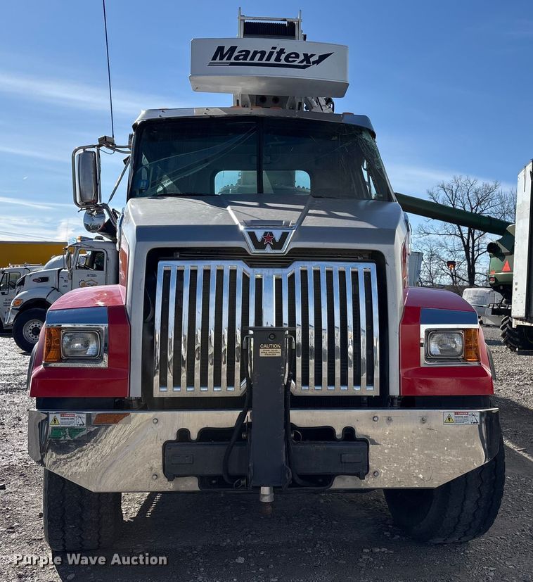 image for item YA2011 2019 Western Star 4700 crane truck