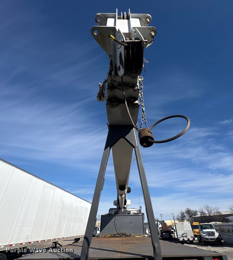 image for item YA2011 2019 Western Star 4700 crane truck