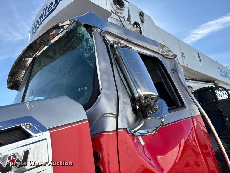 image for item YA2011 2019 Western Star 4700 crane truck