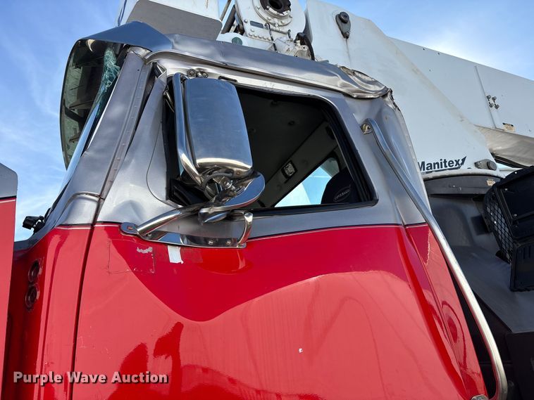 image for item YA2011 2019 Western Star 4700 crane truck