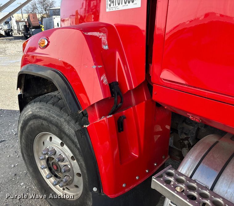 image for item YA2011 2019 Western Star 4700 crane truck