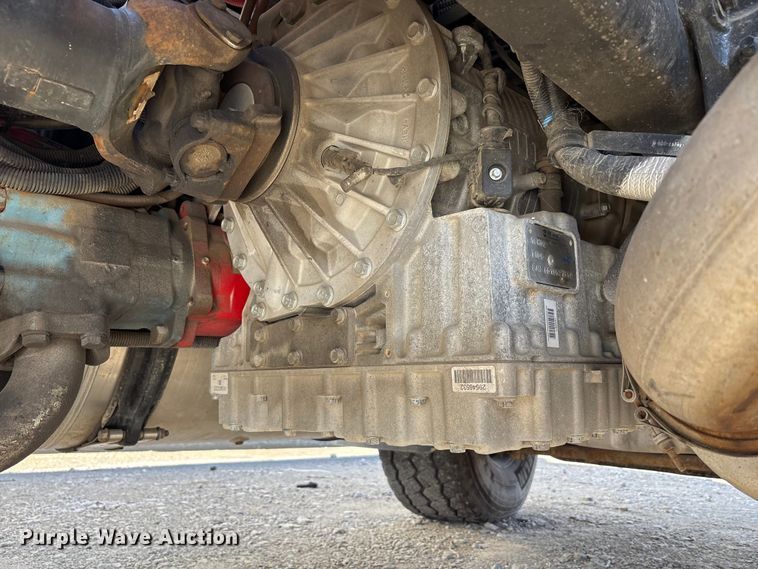 image for item YA2011 2019 Western Star 4700 crane truck