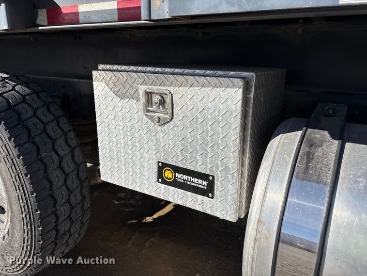 image for item YA2011 2019 Western Star 4700 crane truck