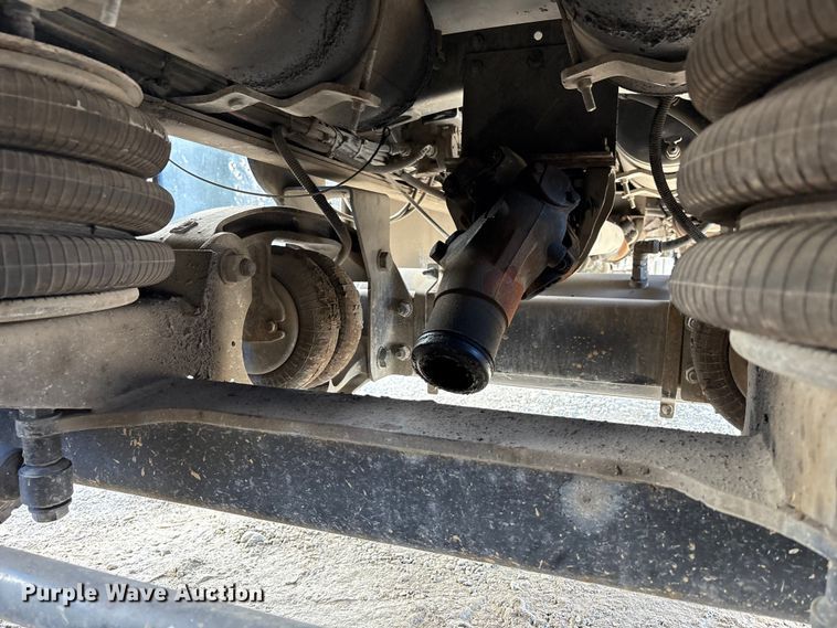 image for item YA2011 2019 Western Star 4700 crane truck