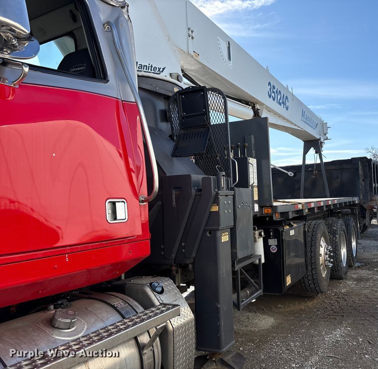 image for item YA2011 2019 Western Star 4700 crane truck