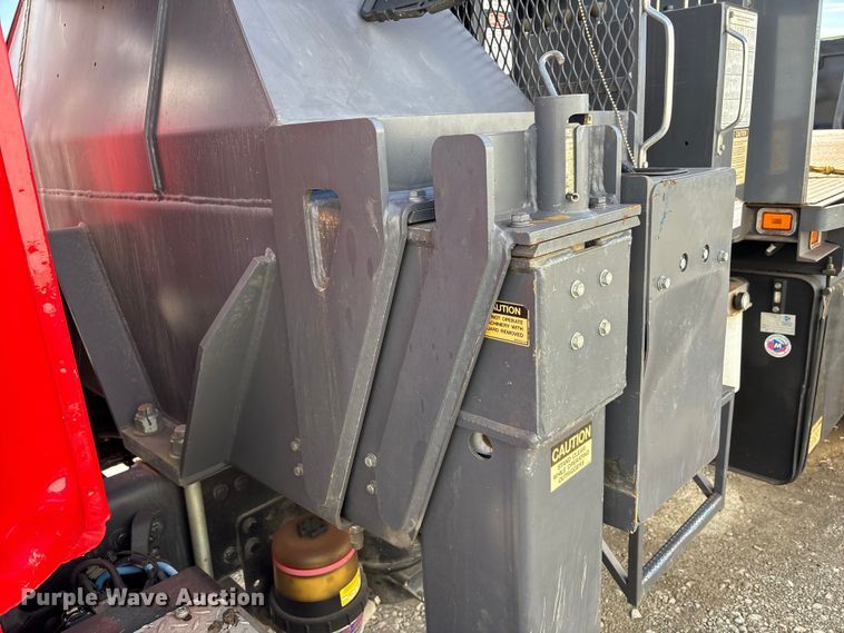 image for item YA2011 2019 Western Star 4700 crane truck