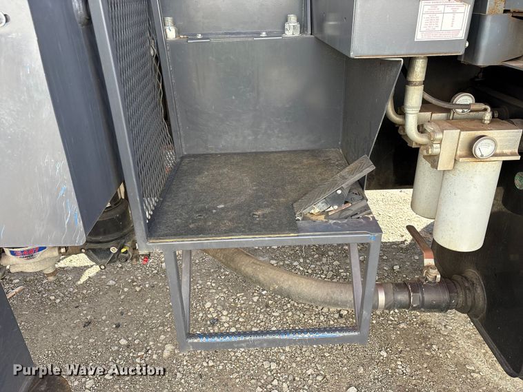 image for item YA2011 2019 Western Star 4700 crane truck