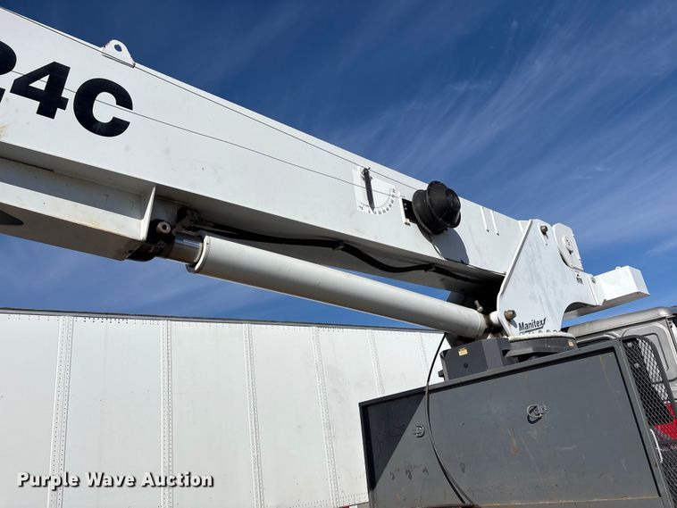 image for item YA2011 2019 Western Star 4700 crane truck