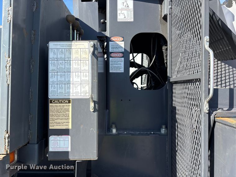 image for item YA2011 2019 Western Star 4700 crane truck