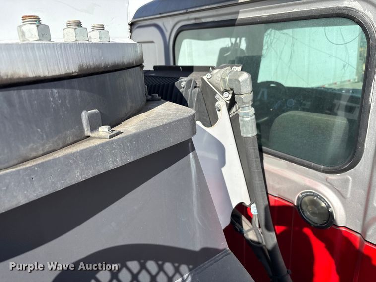 image for item YA2011 2019 Western Star 4700 crane truck