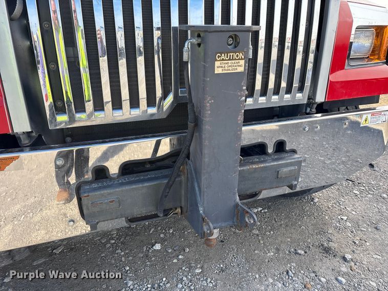 image for item YA2011 2019 Western Star 4700 crane truck