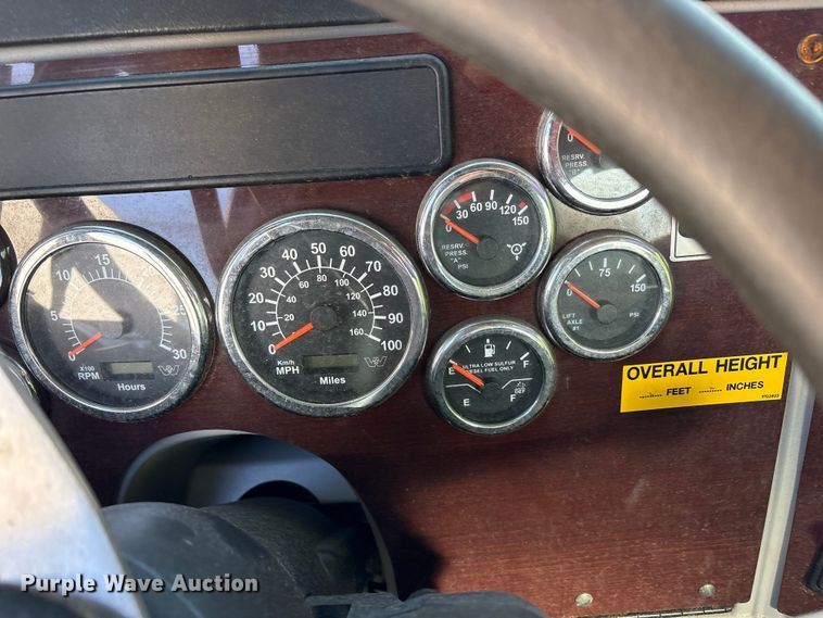 image for item YA2011 2019 Western Star 4700 crane truck