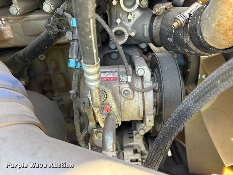 image for item YA2011 2019 Western Star 4700 crane truck