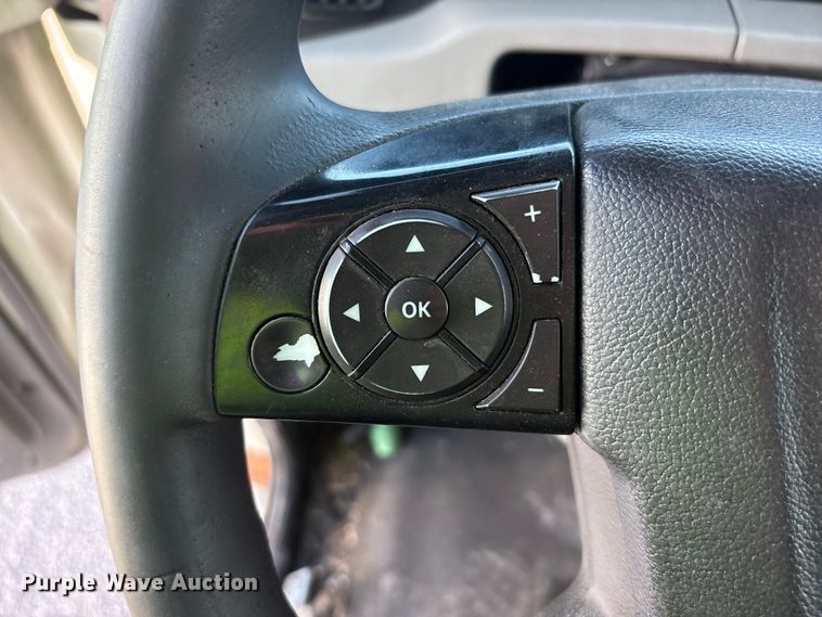 image for item YA2203 2018 Freightliner Cascadia semi truck