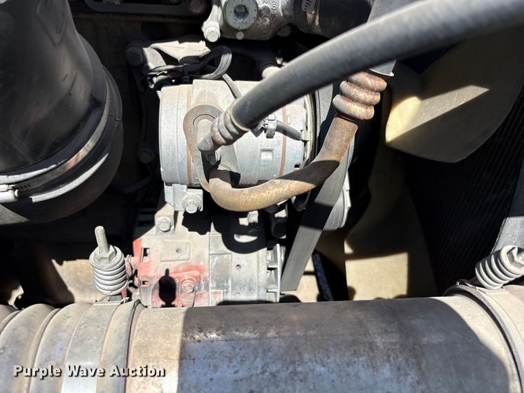 image for item YA2203 2018 Freightliner Cascadia semi truck
