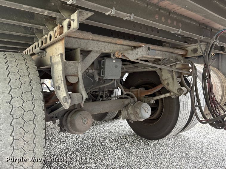image for item YA2436 2014 Wabash DVHDHPC dry van trailer