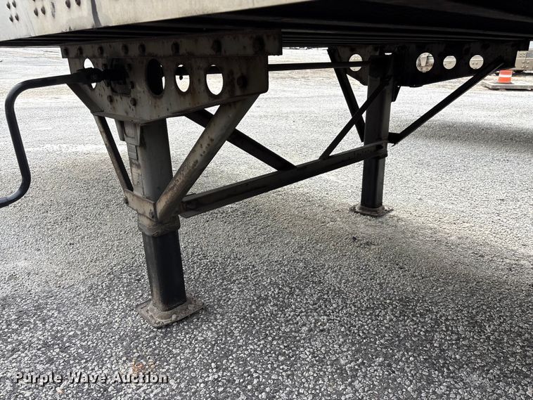 image for item YA2436 2014 Wabash DVHDHPC dry van trailer