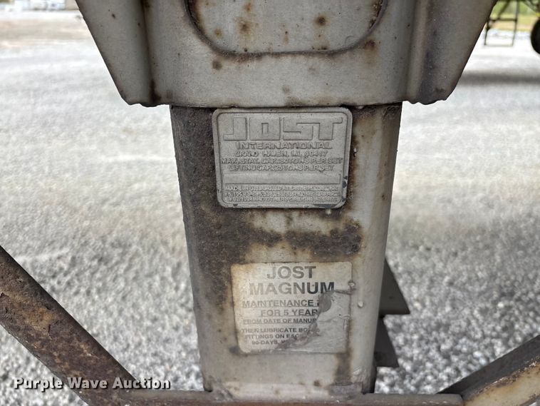image for item YA2436 2014 Wabash DVHDHPC dry van trailer