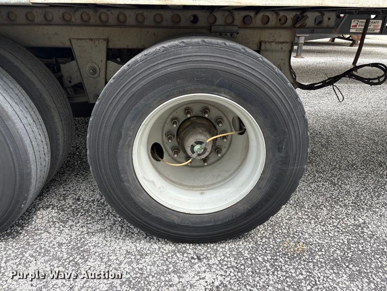 image for item YA2436 2014 Wabash DVHDHPC dry van trailer