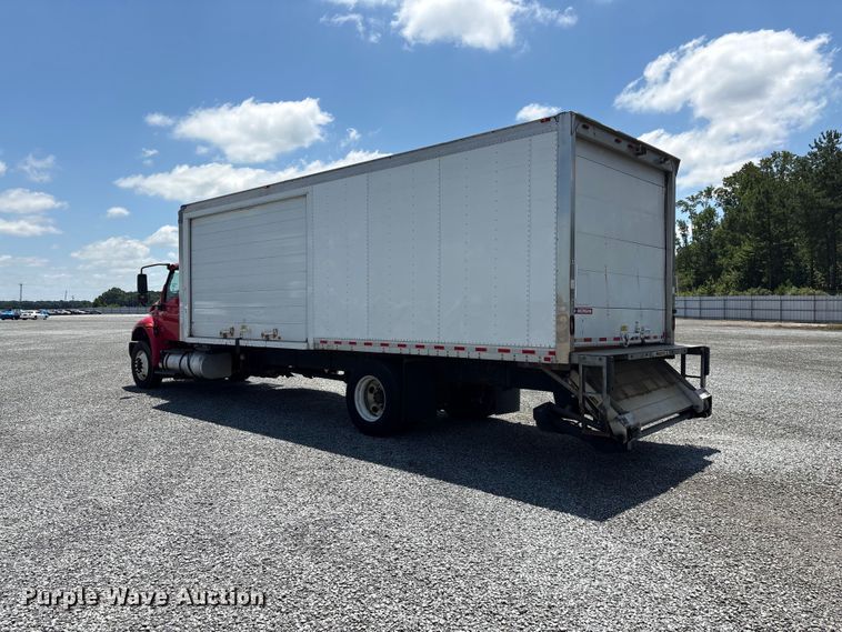 image for item YA2615 2020 International MV607 box truck