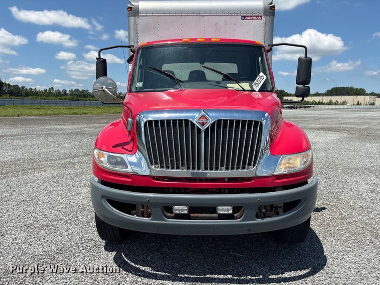 image for item YA2615 2020 International MV607 box truck