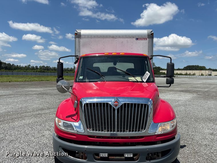 image for item YA2615 2020 International MV607 box truck