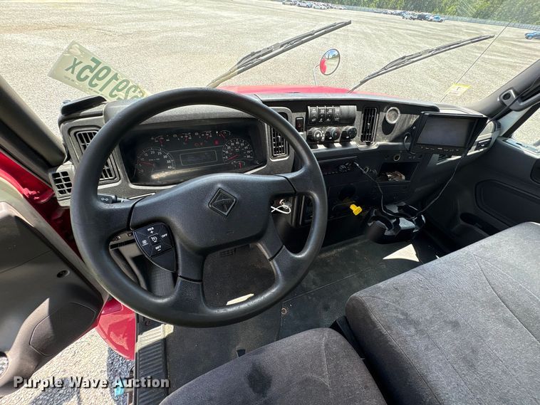image for item YA2615 2020 International MV607 box truck
