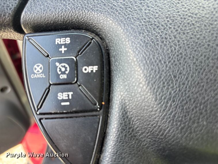 image for item YA2615 2020 International MV607 box truck