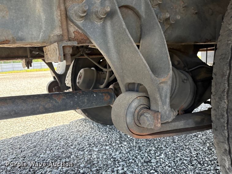 image for item YA2615 2020 International MV607 box truck