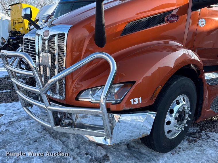 image for item YA2638 2023 Peterbilt 579 semi truck