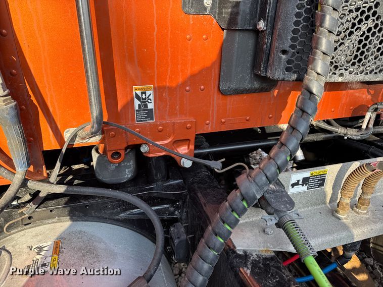 image for item YA2638 2023 Peterbilt 579 semi truck