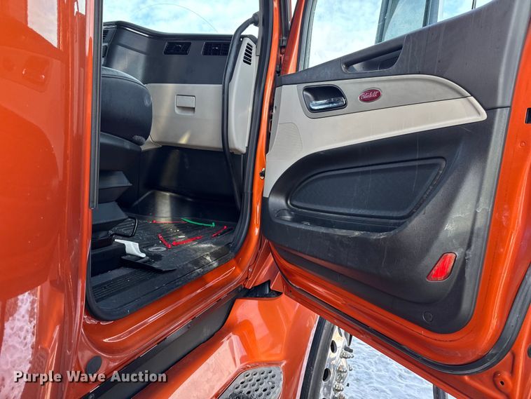 image for item YA2638 2023 Peterbilt 579 semi truck