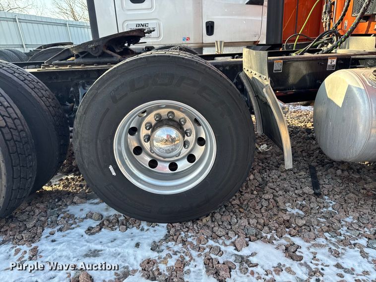 image for item YA2638 2023 Peterbilt 579 semi truck